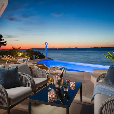 Luxury Infinity With Heated Pool On Brac Vila