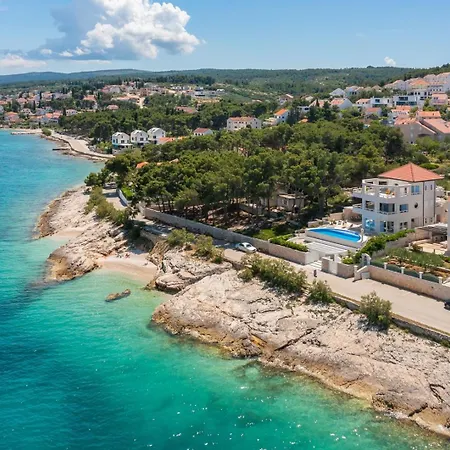 Vila Luxury Infinity With Heated Pool On Brac *