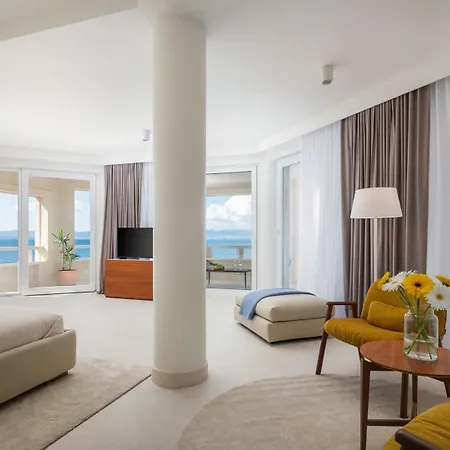 Luxury Infinity With Heated Pool On Brac Vila *