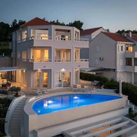 Vila Luxury Infinity With Heated Pool On Brac Sutivan